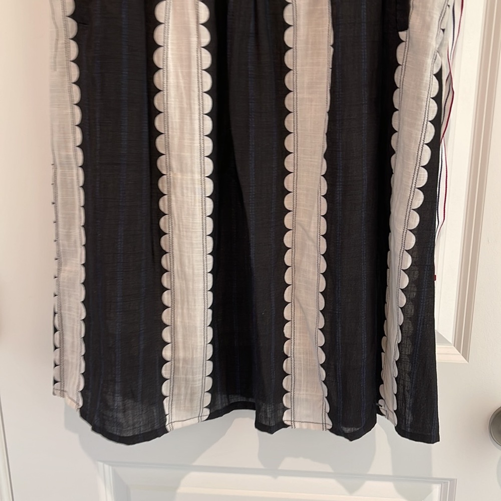 Few Moda Dress - Picture 4 of 6